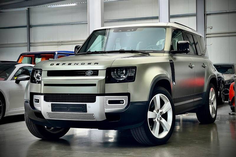 Land Rover Defender